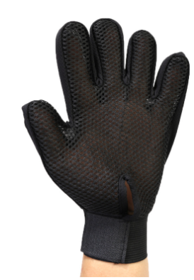 Pet grooming massage glove comfortable wear detail